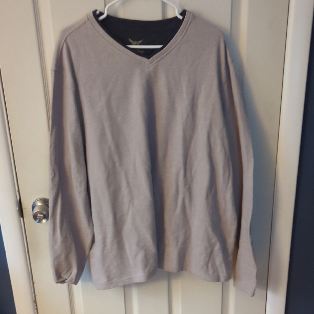 Men's Gray V-Neck Sweater